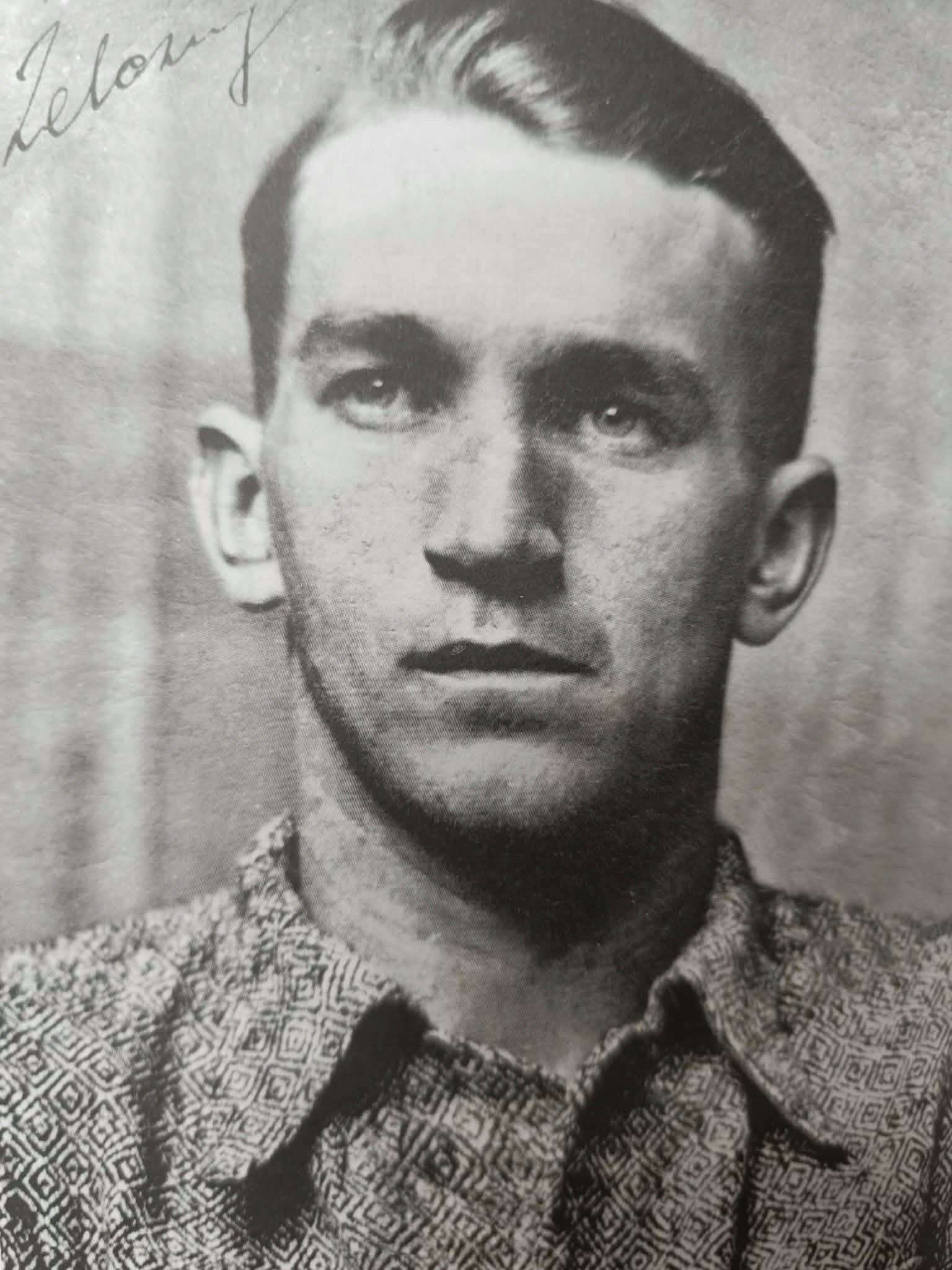 Zdzisław Badocha Żelazny 1925-1946, Łukasz Borkowski
