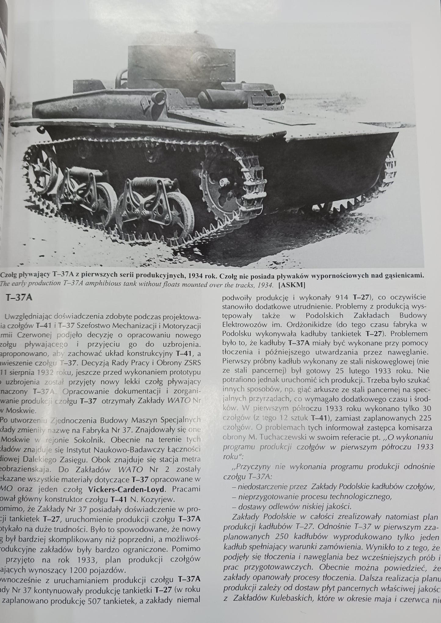 T-37 T-38 T-40 Militaria nr 211 Maksym Kołomyjec