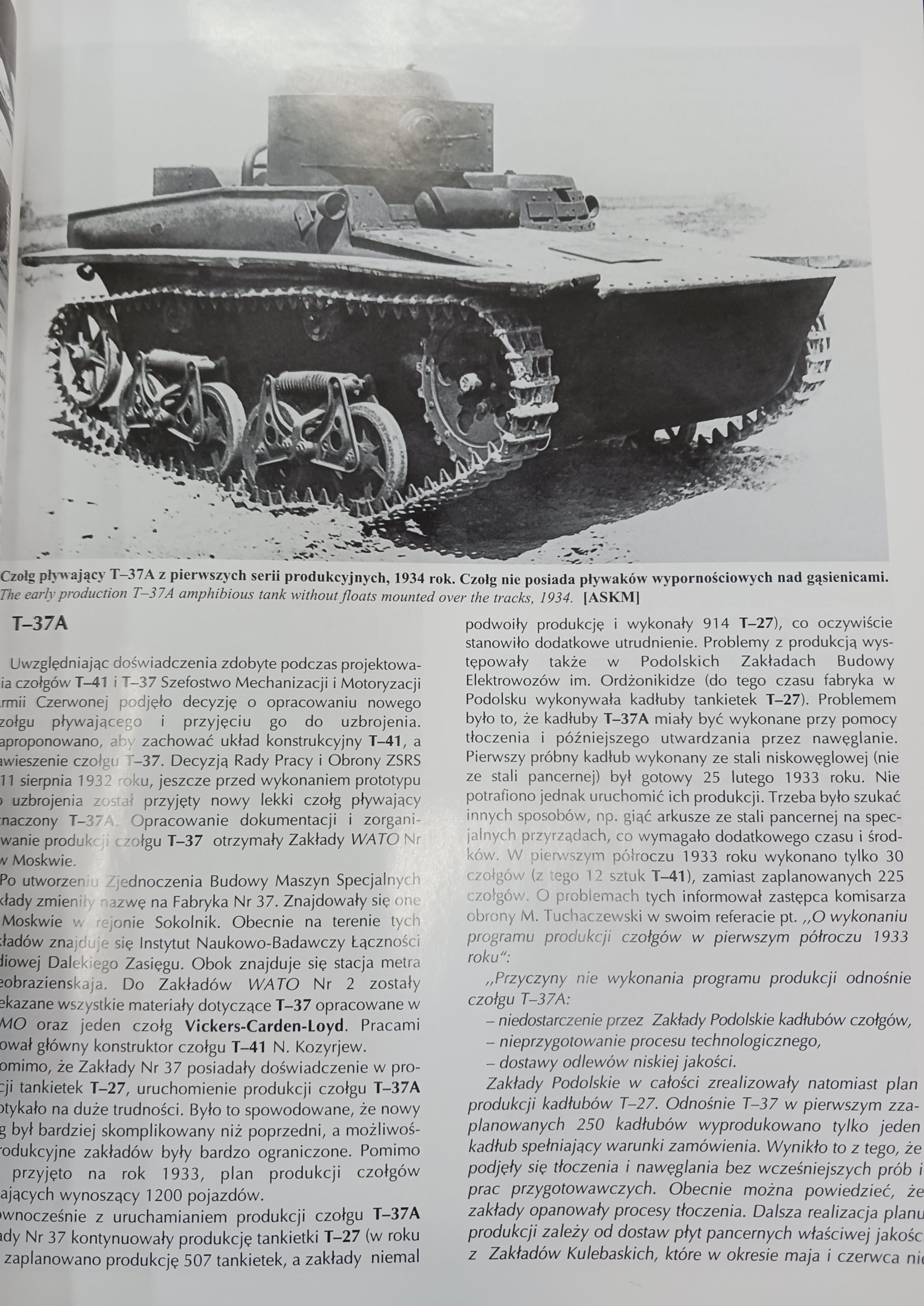 T-37 T-38 T-40 Militaria nr 211 Maksym Kołomyjec