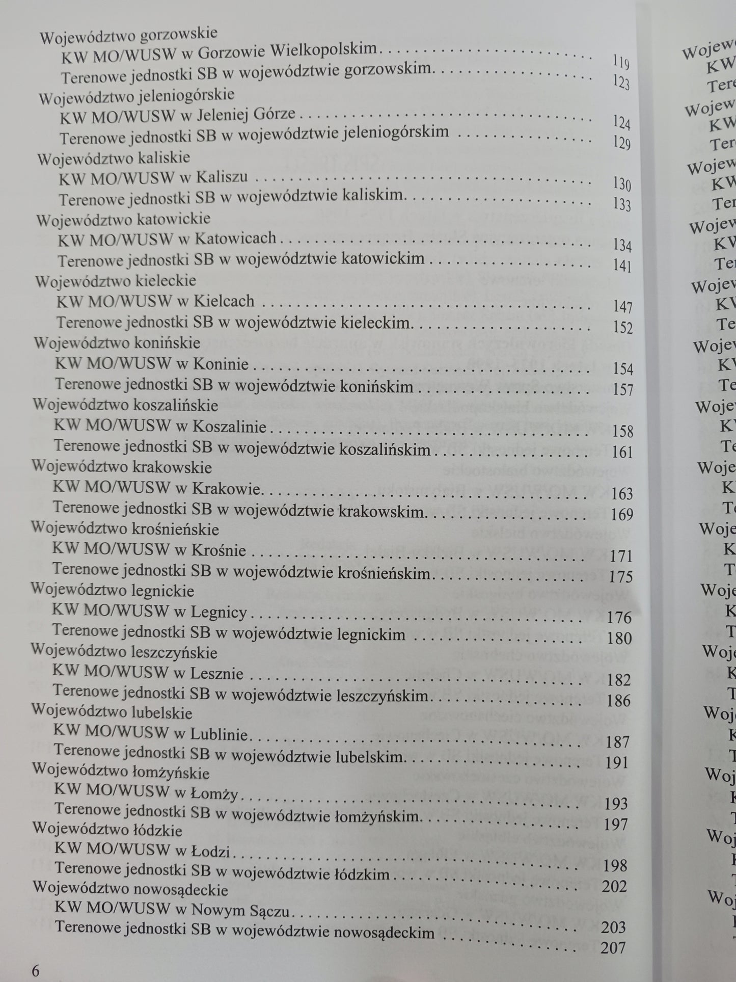 Aparat bezpieczeństwa w Polsce Kadra kierownicza tomy 1-3 Praca zbiorowa