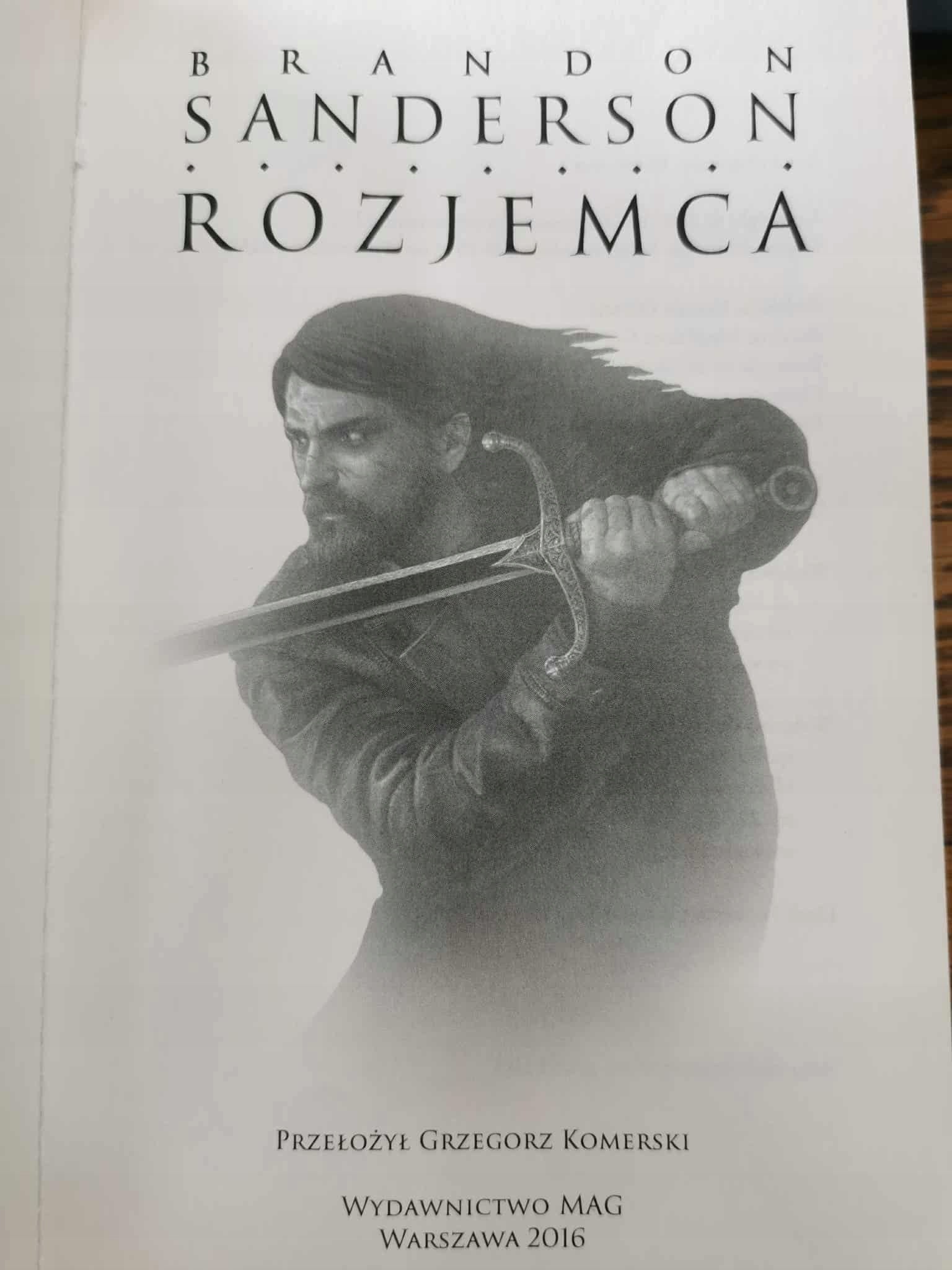 Rozjemca, Brandon Sanderson