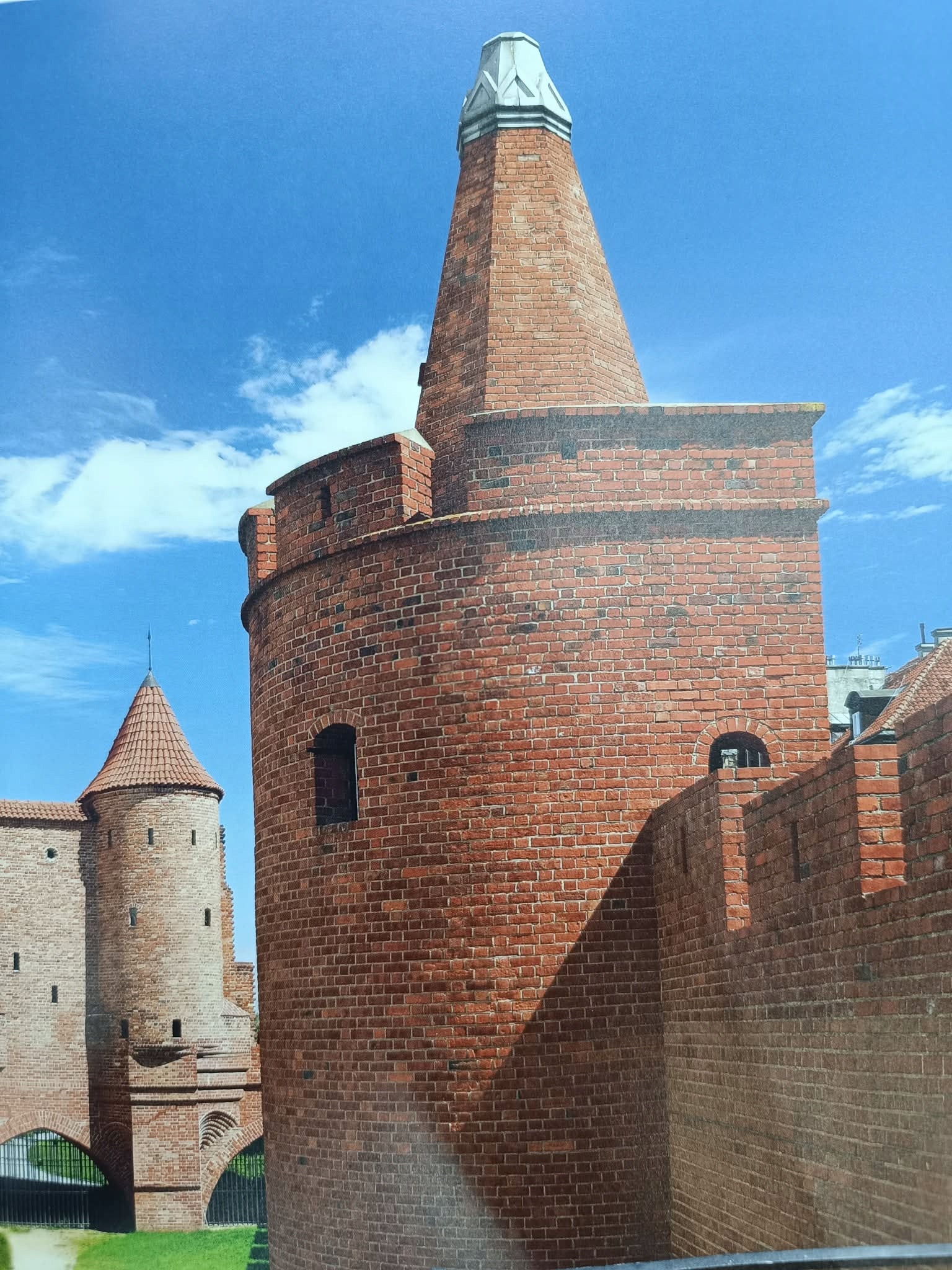 Poland Heritage and modernity, Praca zbiorowa