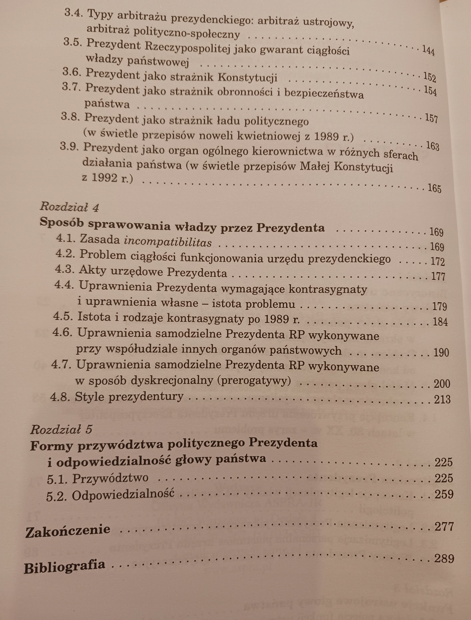 Prezydent Rzeczypospolitej po 1989 Ujęcie porównawcze Tomasz Słomka