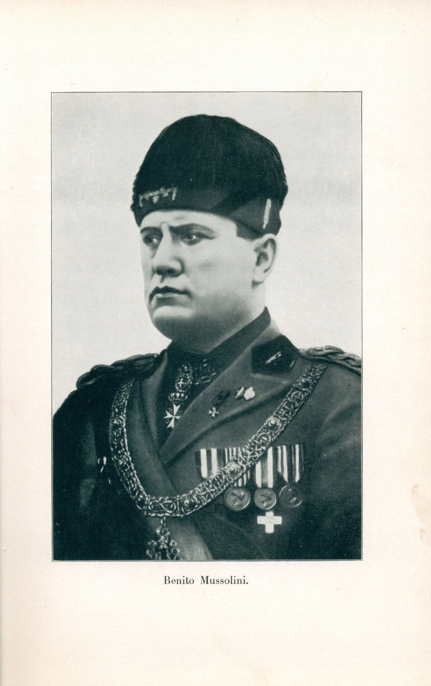 Guarnieri Lyno, Faszyzm a sumienie. Dane historyczne [oprawa wydawnicza]
