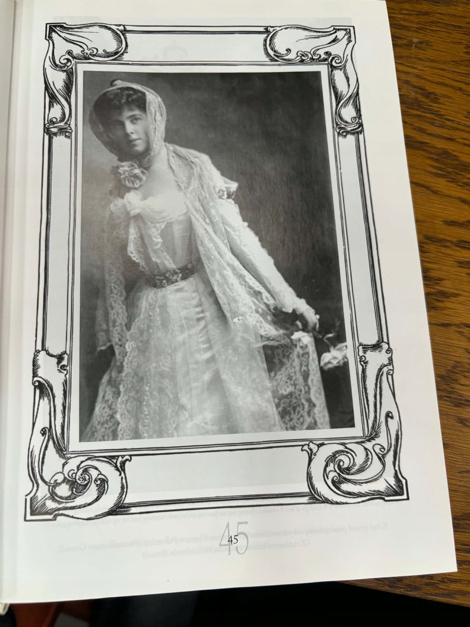 Lepiej przemilczeć Daisy von Pless