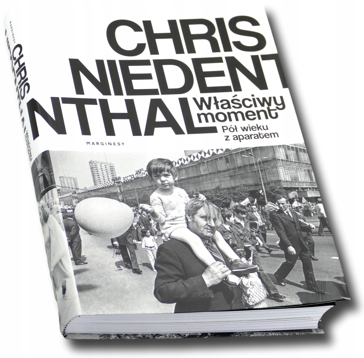 Właściwy moment. Pół wieku z aparatem Chris Niedenthal