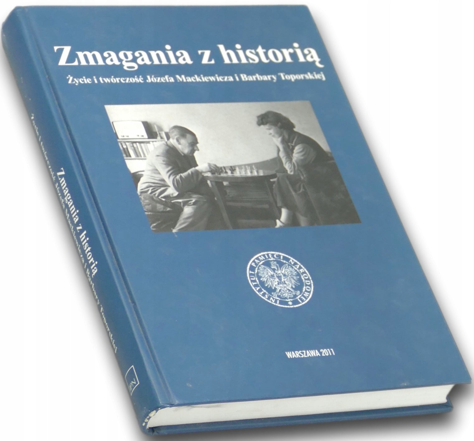Zmagania z historią, red. Nina Kozłowska, Małgorzata Ptasińska