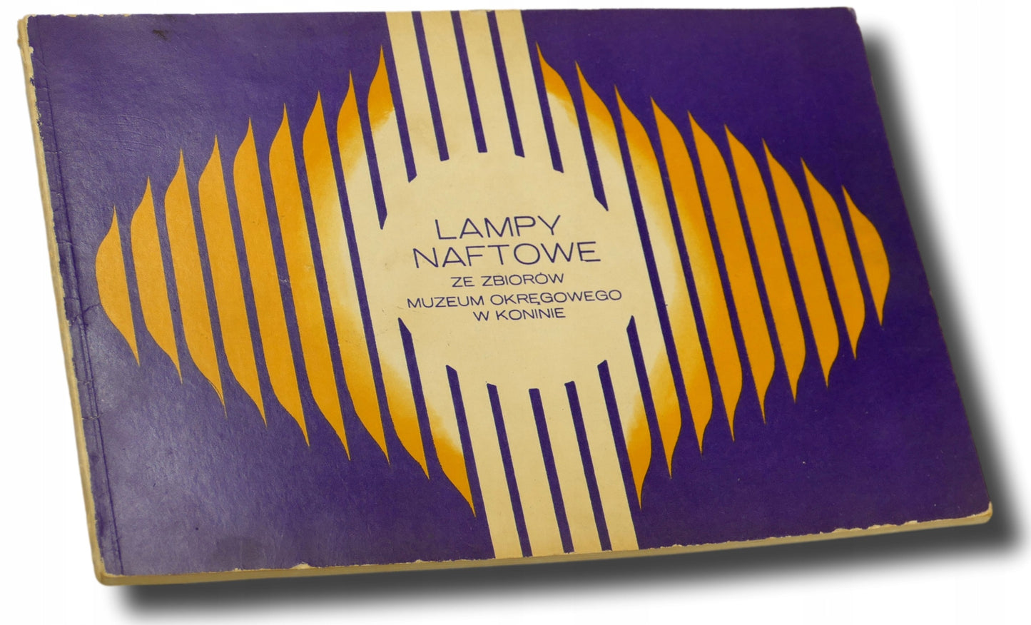 Lampy naftowe ze zbiorów Muzeum Okręgowego w Koninie [mały nakład]
