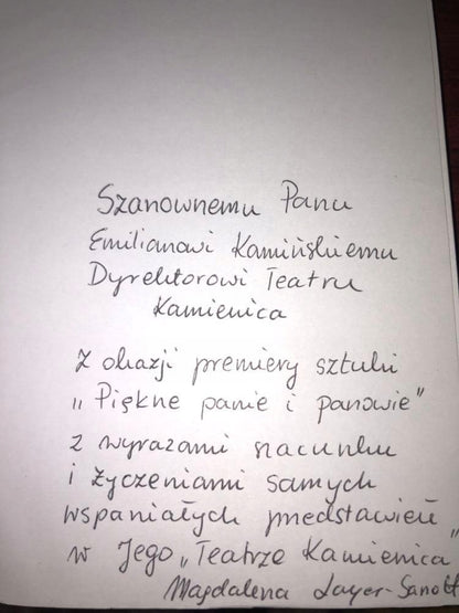 9a8627f5677d65b4c74fe8532427dce9