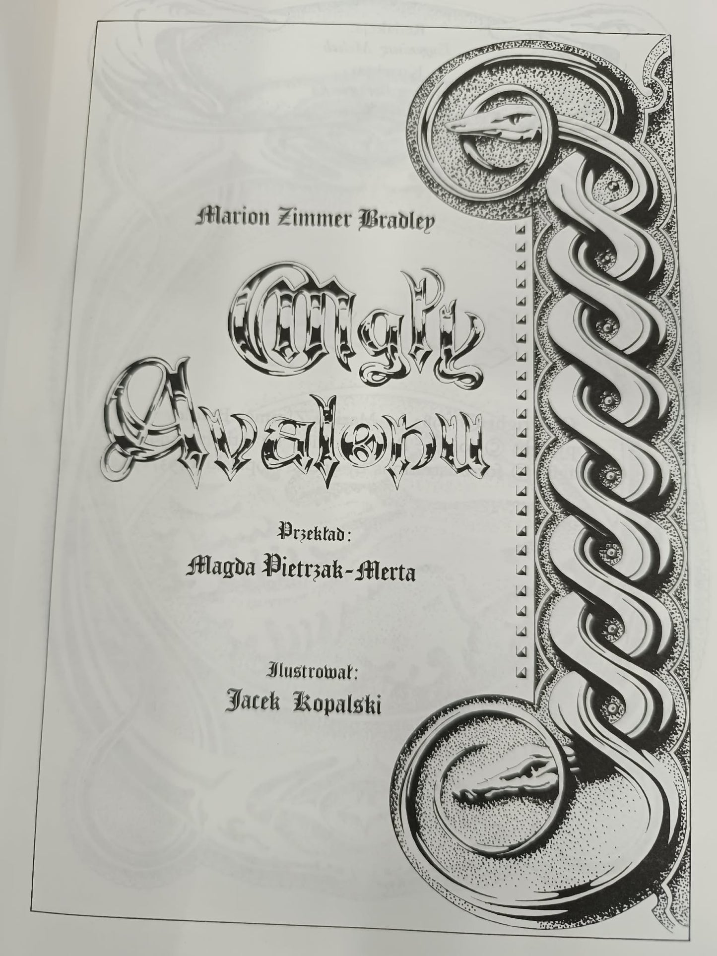 Mgły Avalonu, Marion Zimmer Bradley, ilustracje Jacek Kopalski