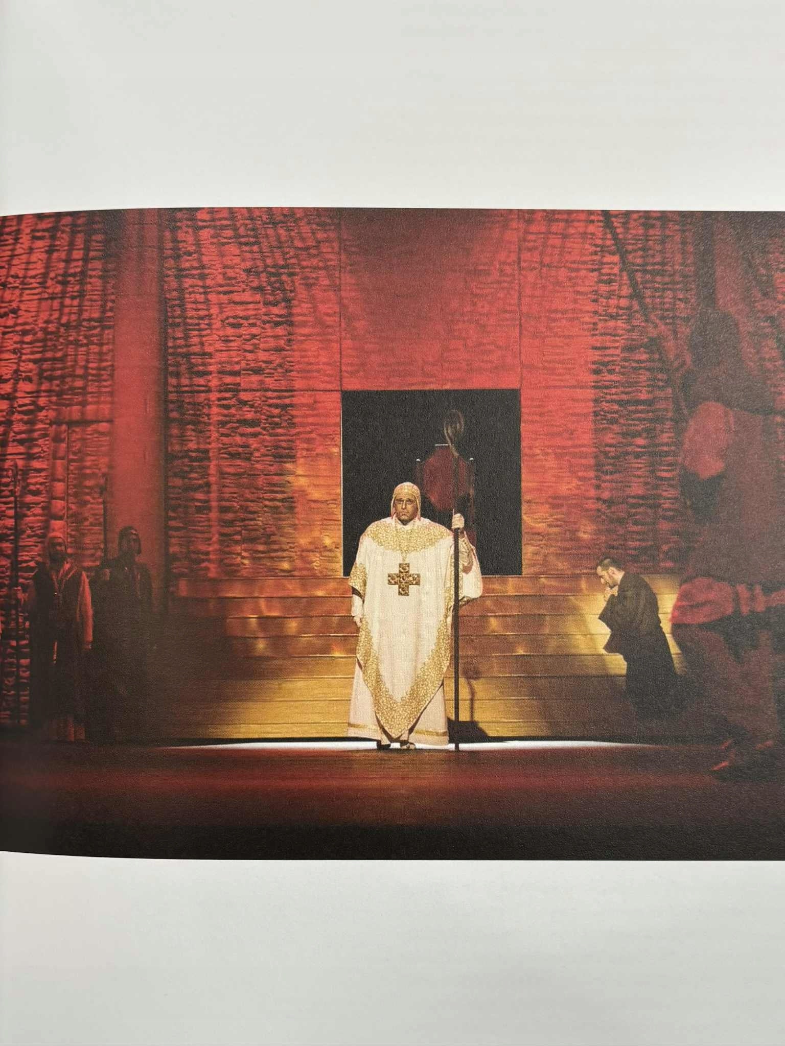 Więcej niż musical. Teatr Wojciecha Kościelniaka Piotr Sobierski