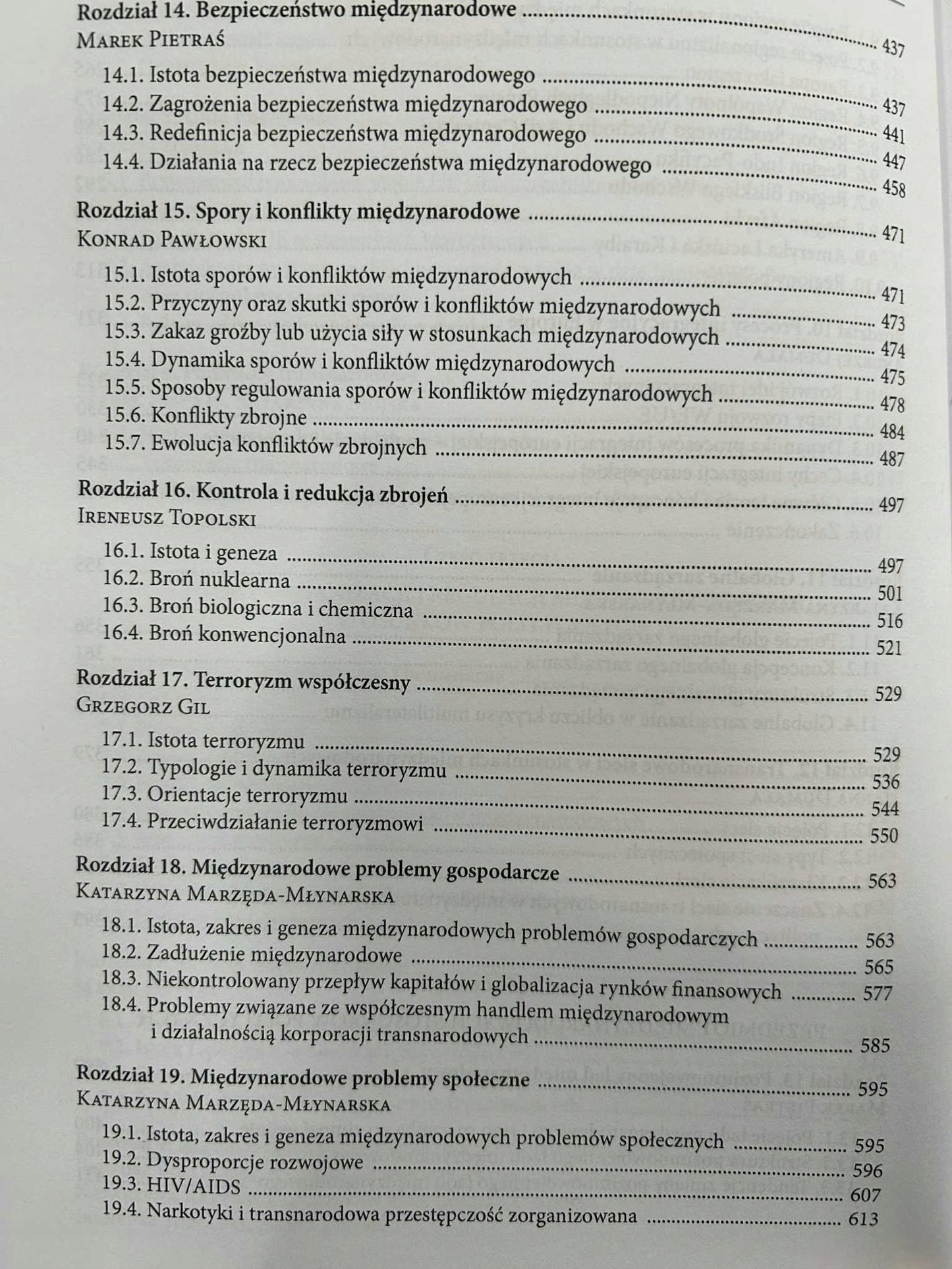 Międzynarodowe stosunki polityczne - red. Marek Pietraś