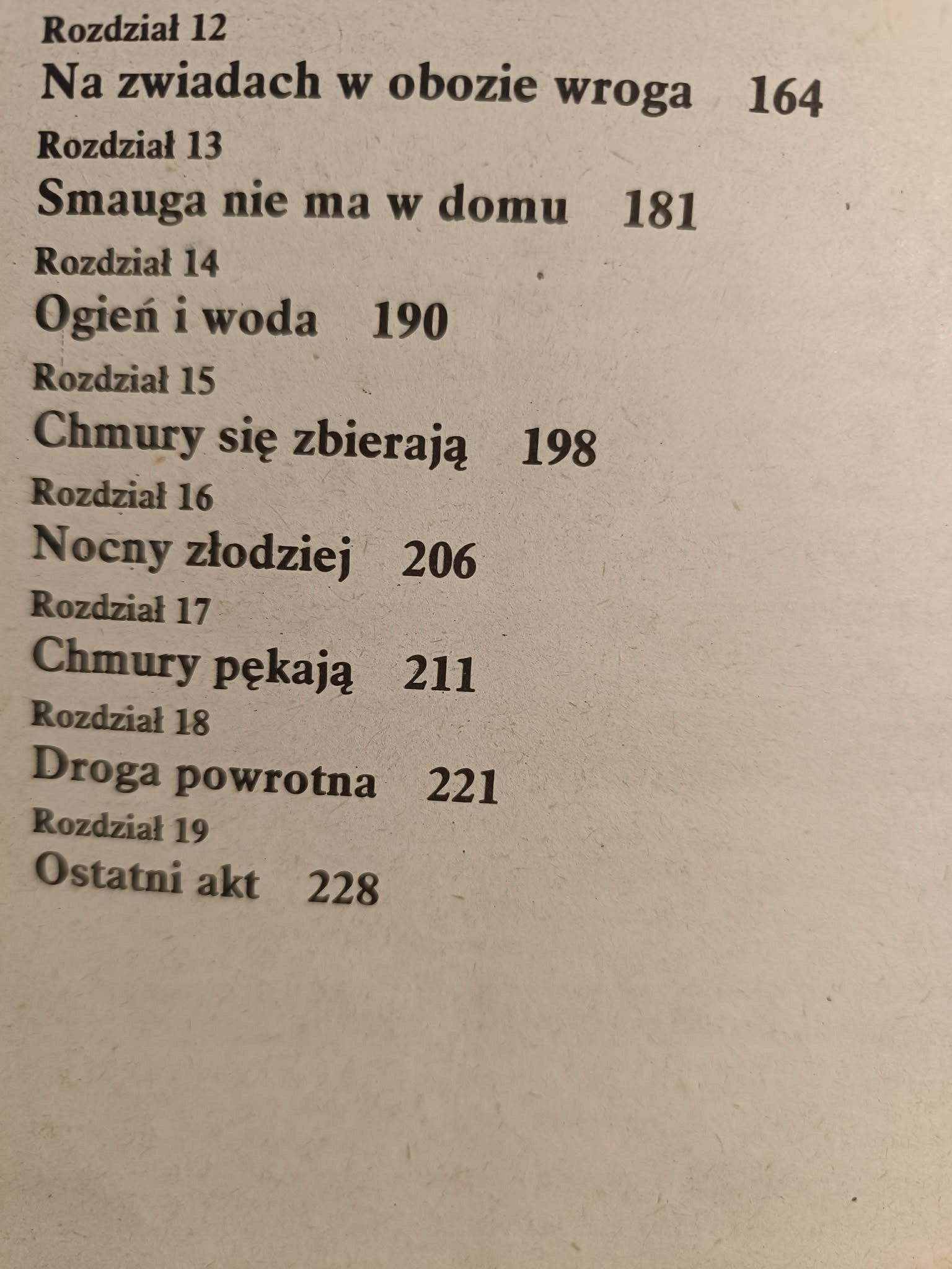 Hobbit, czyli tam i z powrotem, JRR Tolkien [oprac. graf. Maciej Buszewicz]