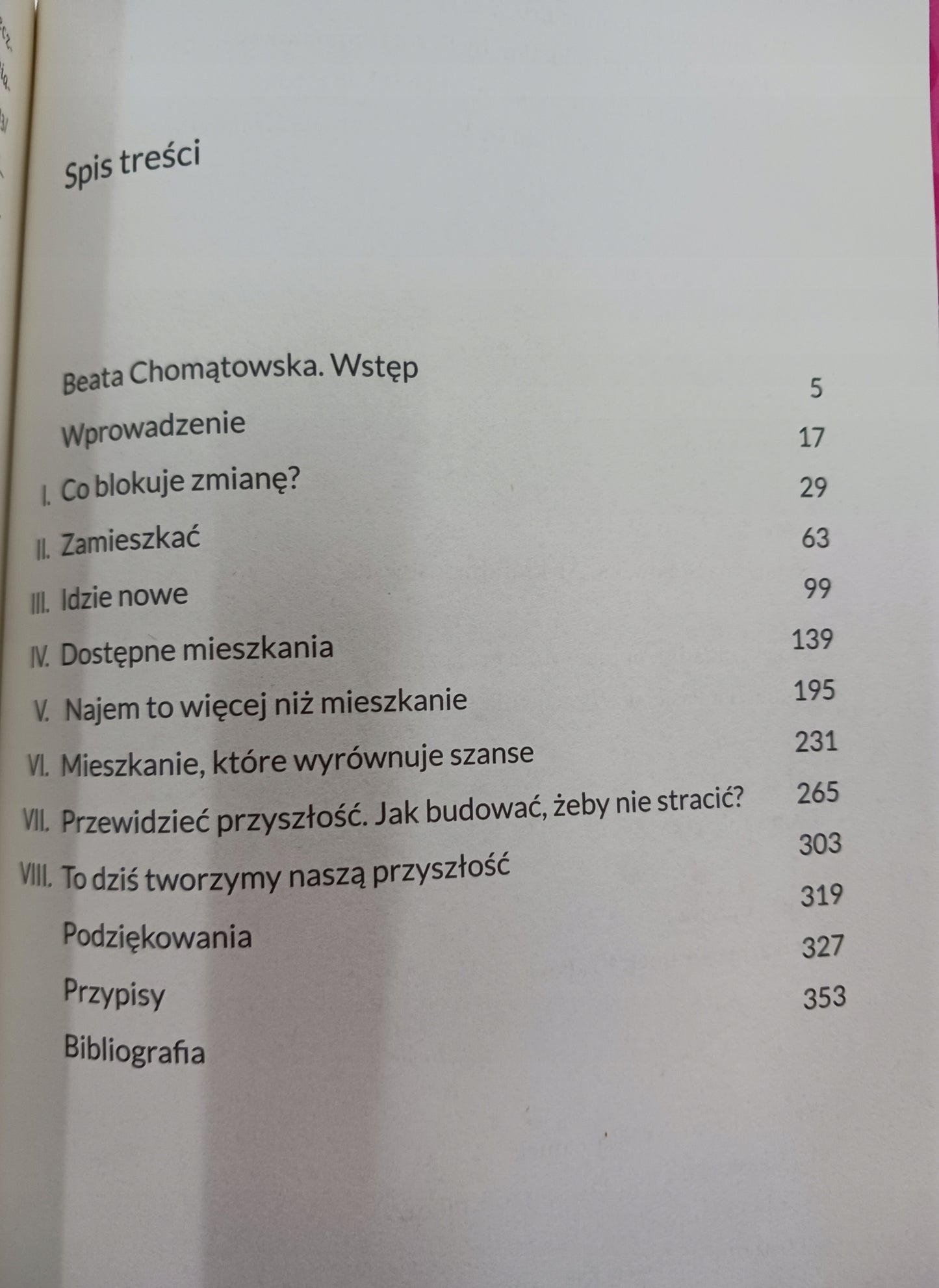 Poza własnością Joanna Erbel