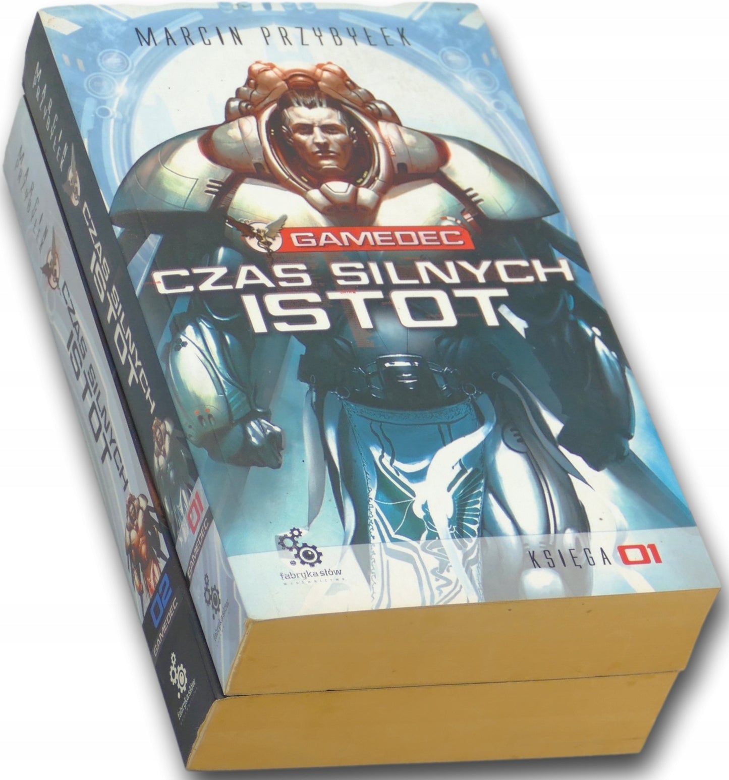 Czas silnych istot t. I-II, Marcin Przybyłek
