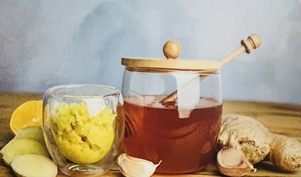 Praca zbiorowa Apiterapia Leczenie miodem i innymi produktami pszczelimi