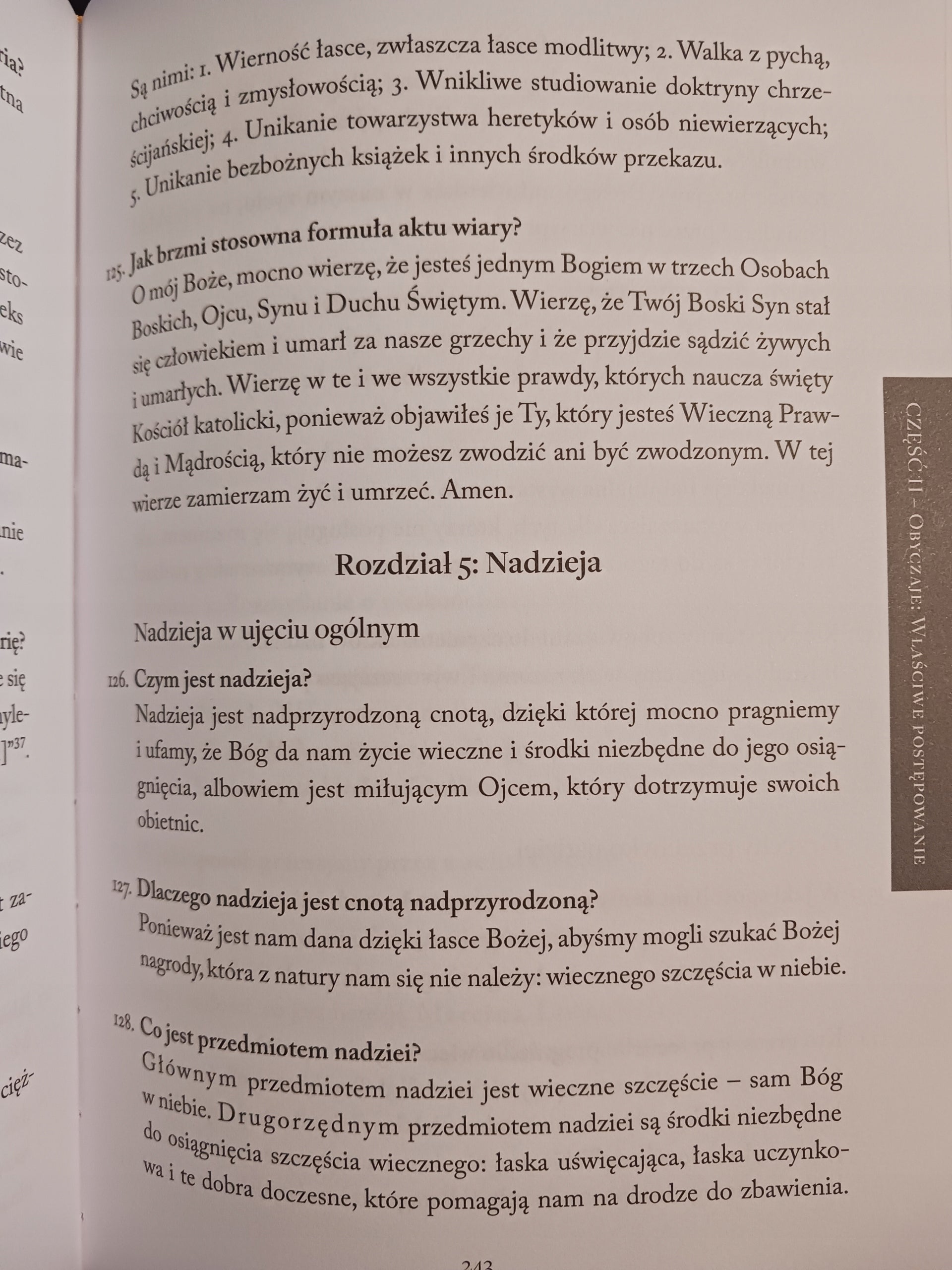 Credo. Kompendium wiary katolickiej biskup Athanasius Schneider