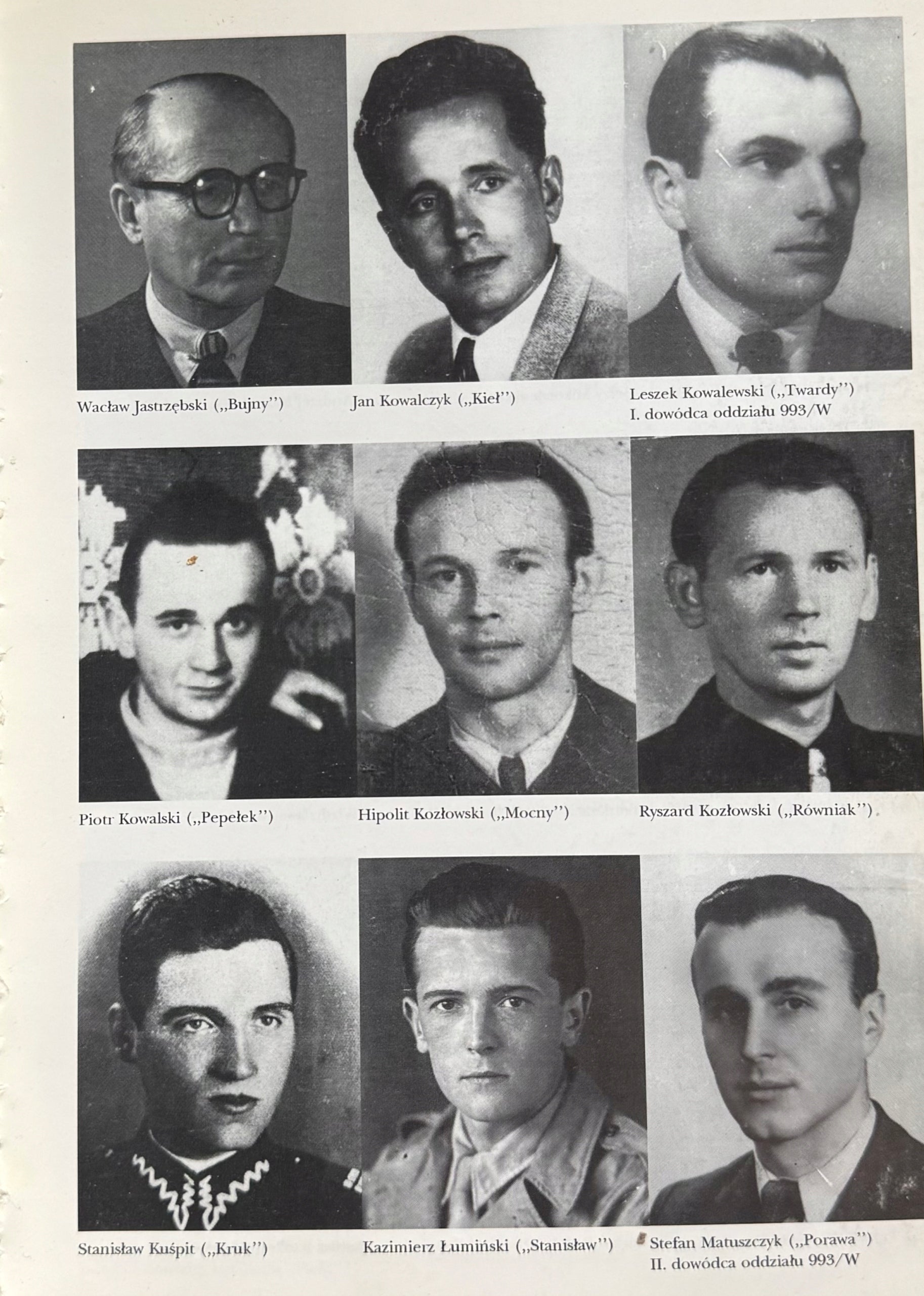 Przeciw konfidentom i czołgom Juliusz Kulesza, Robert Bielecki