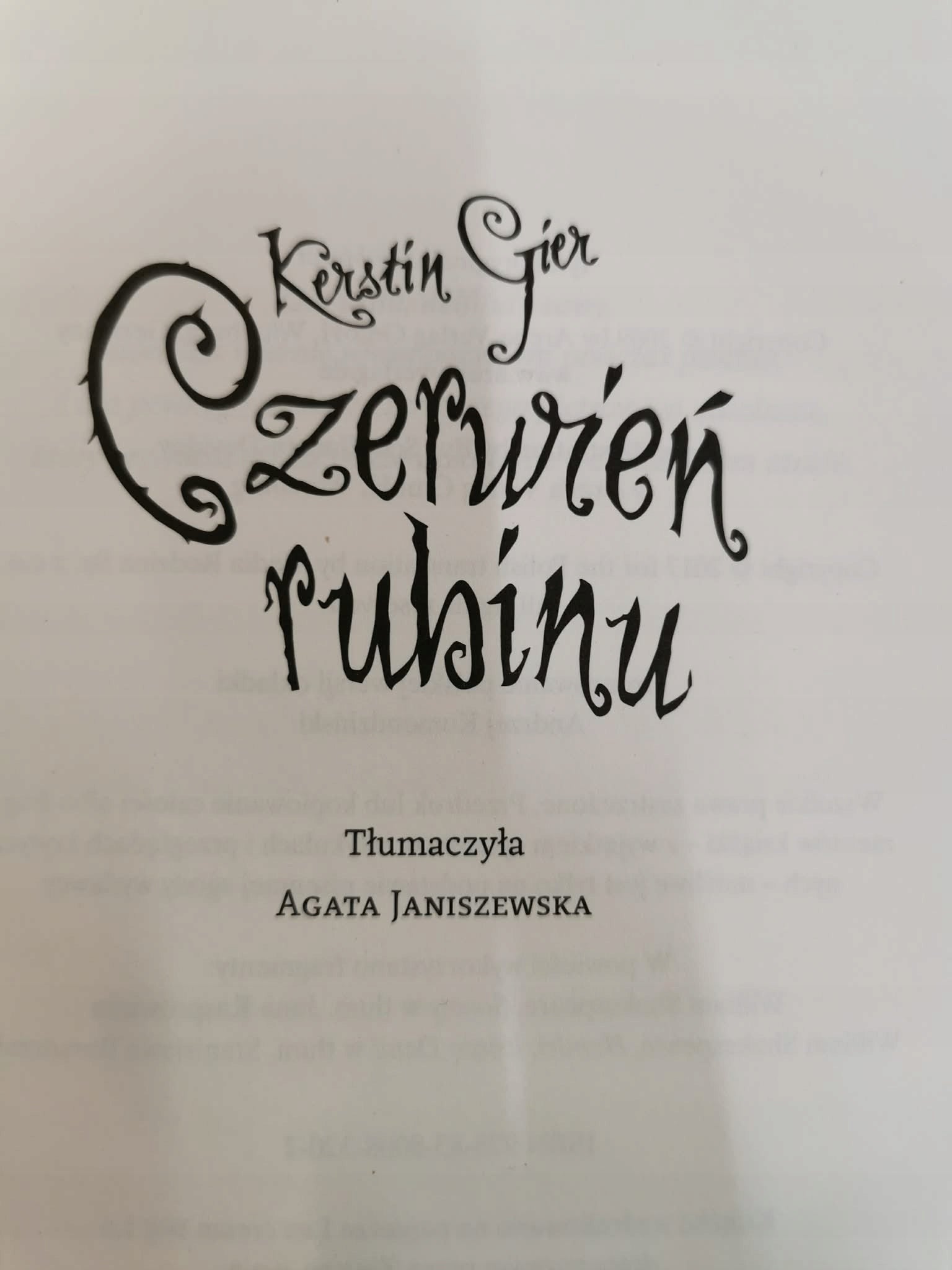 Trylogia Czasu: Czerwień rubinu/ Błękit szafiru / Zieleń Szmaragdu, K. Gier