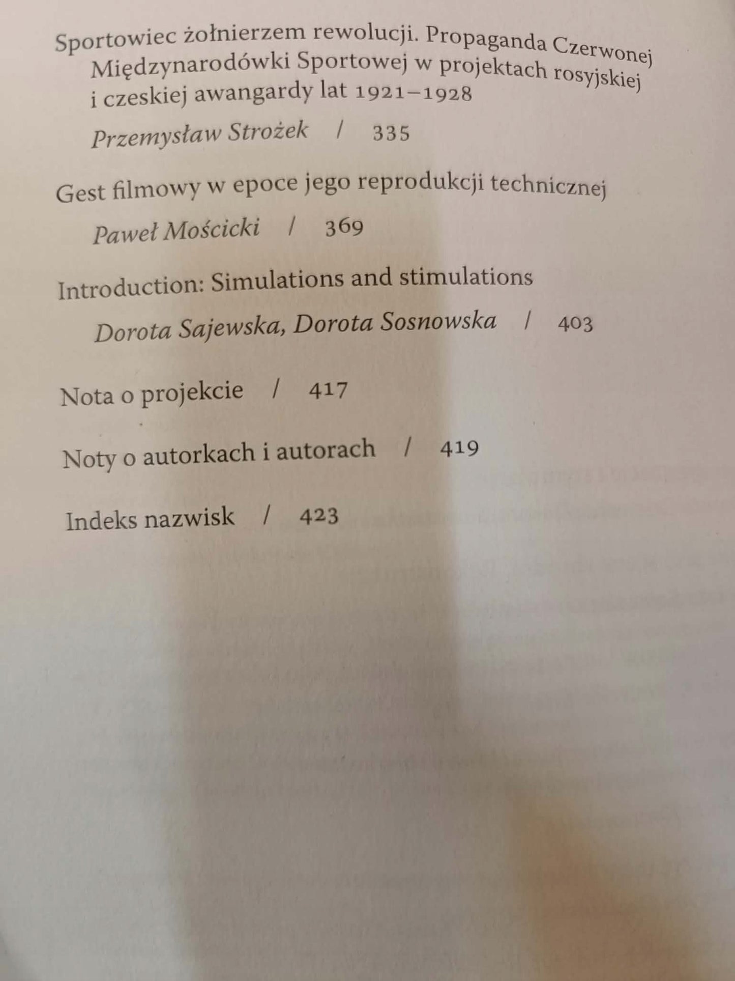 Robotnik Performanse pamięci, Praca zbiorowa