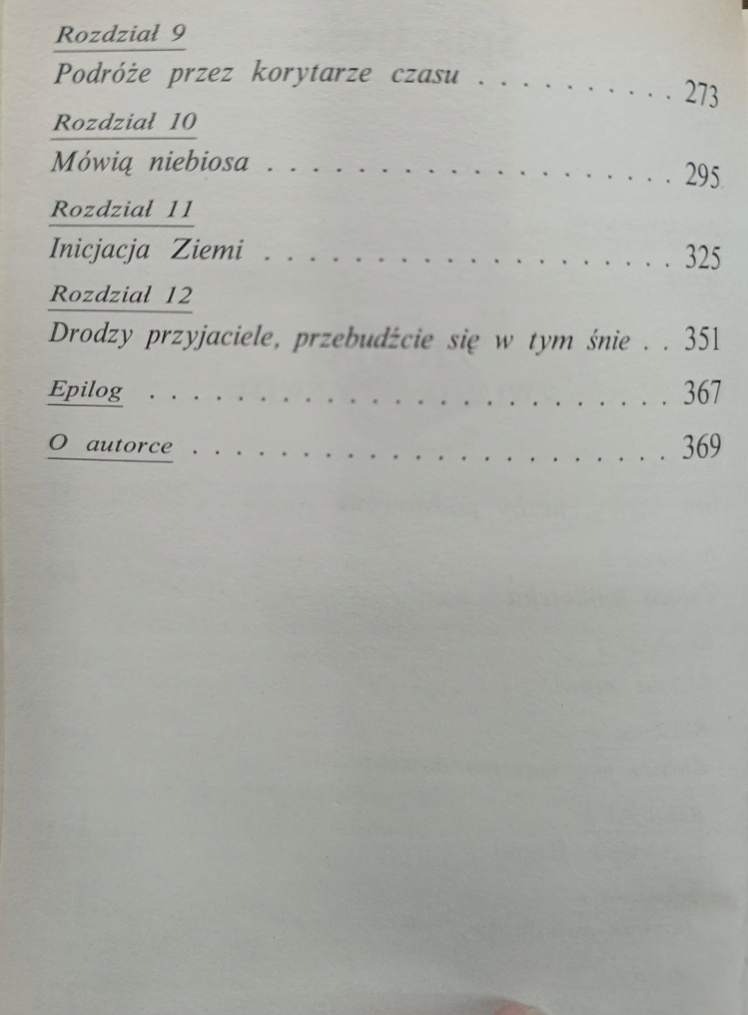 Ziemia Zwiastunów Świtu, Barbara Marciniak